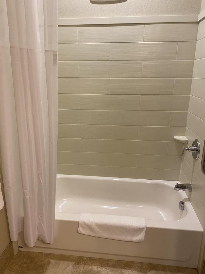 Americinn By Wyndham Hartford Sd Kültér fotó