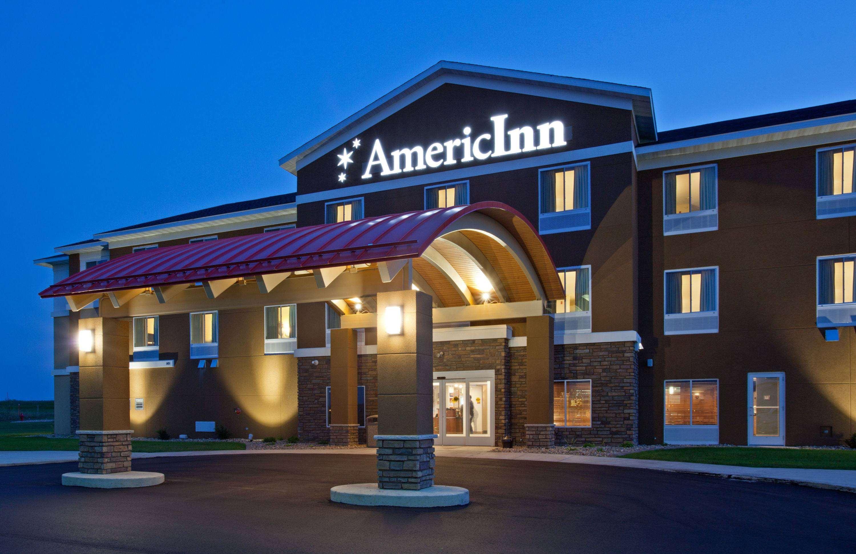 Americinn By Wyndham Hartford Sd Kültér fotó