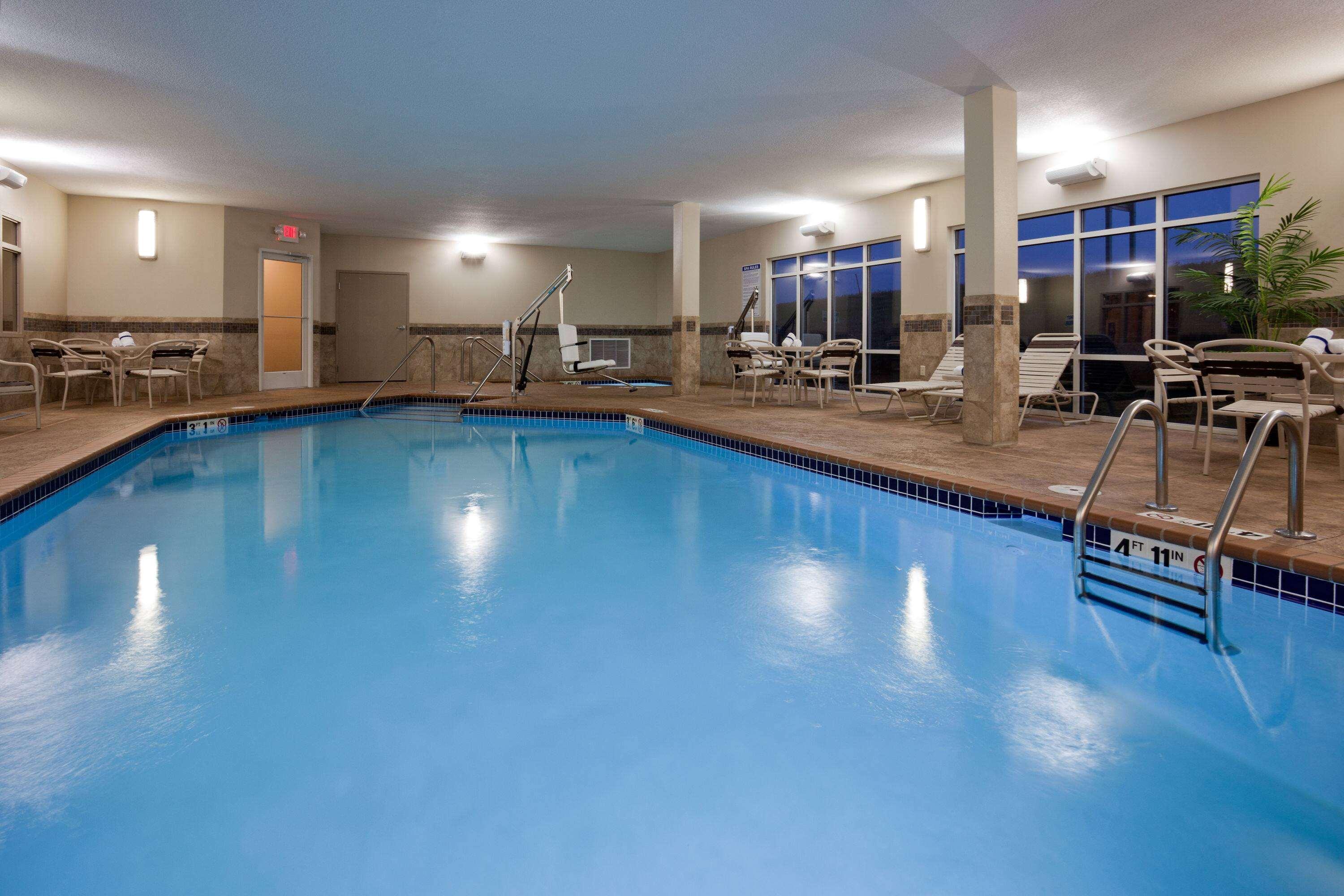 Americinn By Wyndham Hartford Sd Kültér fotó